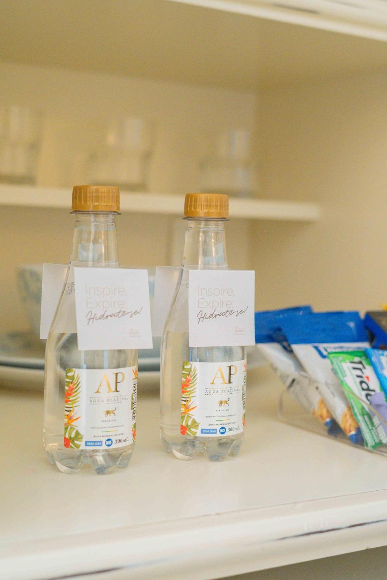 Il Campanario Villaggio Resort - Oficial Florianópolis Exterior foto Bottles of Fiji Water